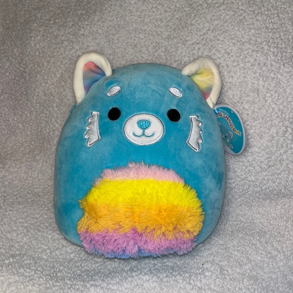 NWT- Squishmallows Plush 8 inch Vanessa the Red Panda